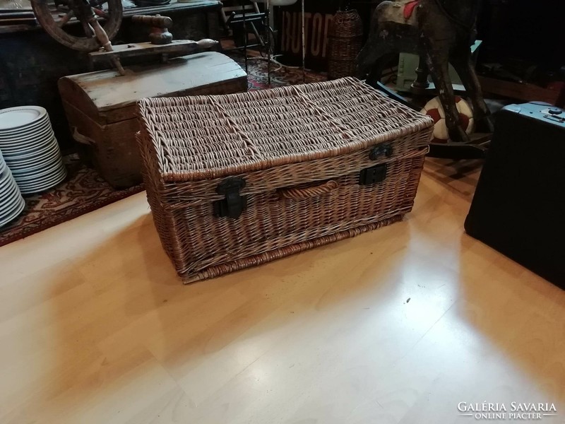 Travel suitcase, from the beginning of the 20th century, made of woven willow (cane), cleaned and treated, as decoration