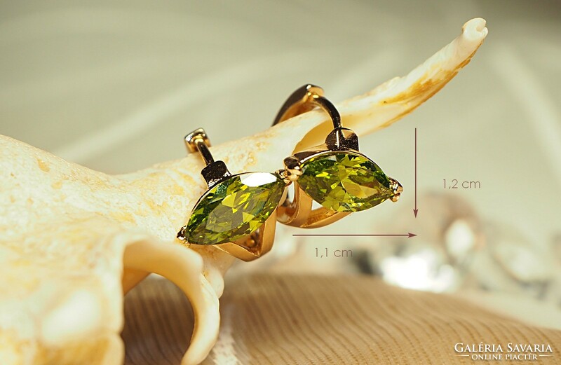 Gold-colored fashion jewelry earrings (goldfilled) with an olive green stone