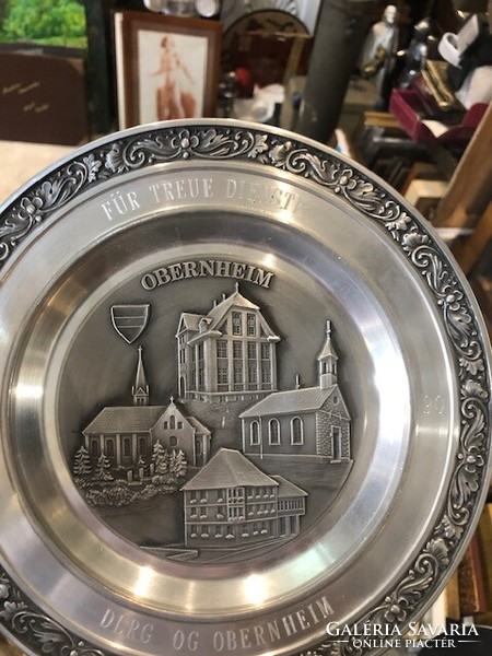 Tin wall plates, old but with new engraving, size 24 cm.