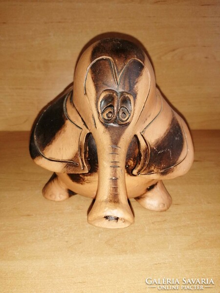Ceramic terracotta art deco elephant bush - 14 cm high (z)