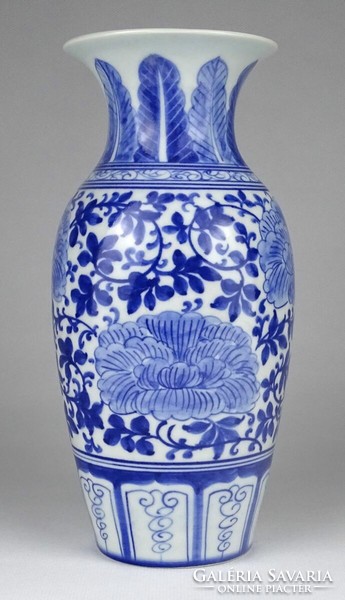 1N031 old blue white Chinese porcelain vase 21 cm