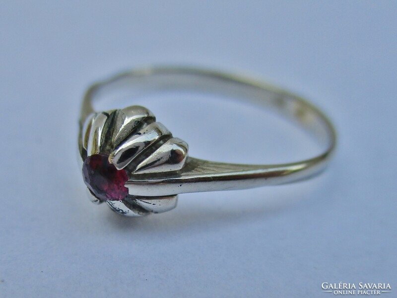 Gyönyörű antik rubinköves arany gyűrű