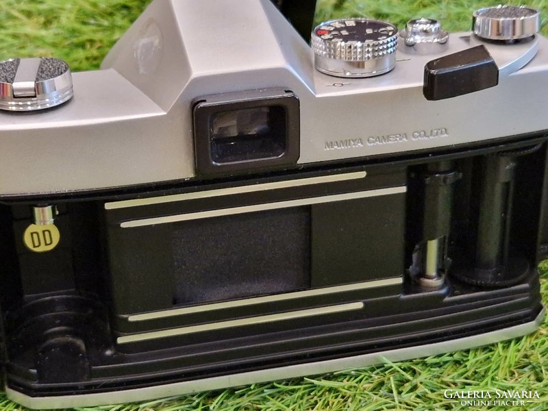 Mamiya sekor msx 500, 35mm SLR film camera frame for parts or repair.