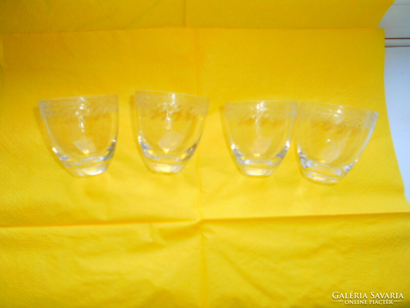 4 antique polished short drink glasses - rare polished blood sample