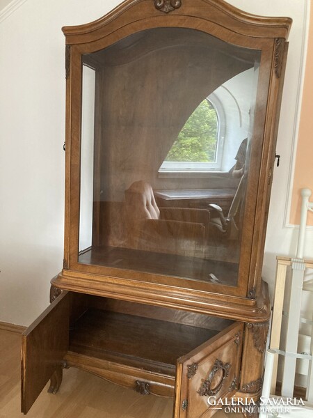 Antique baroque type display cabinet with key
