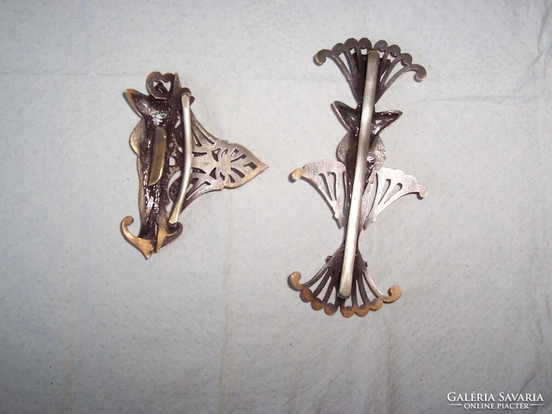 2 pcs beautifully crafted female figures with extremely rare beauties !!!