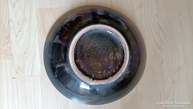 Pesthidegkúti ceramic bowl marked G. Csizmadia Margit