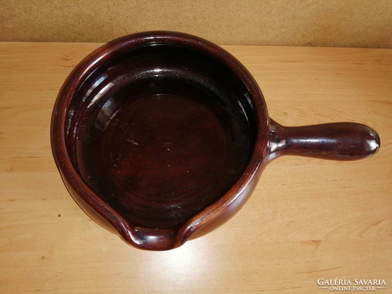 Glazed ceramic pot with handle (25/d)