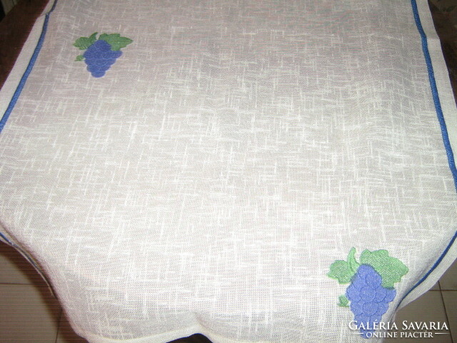 Beautiful special new grape table cloth / tablecloth