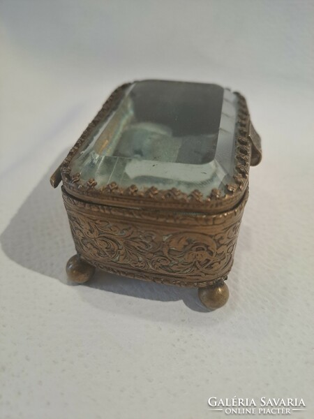 Antique ring holder jewelry holder for weddings and engagements around 1900