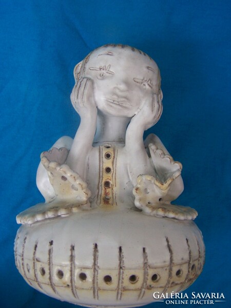 éva Kovács: sitting little girl - glazed ceramic sculpture, marked, flawless, M: 20 cm