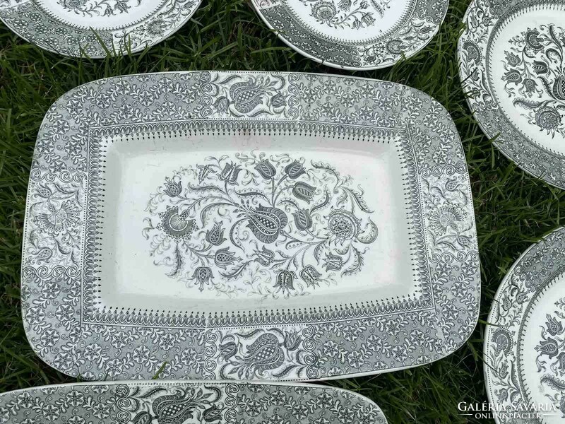 Antique majolica tableware - ignác fischer Budapest - johanna
