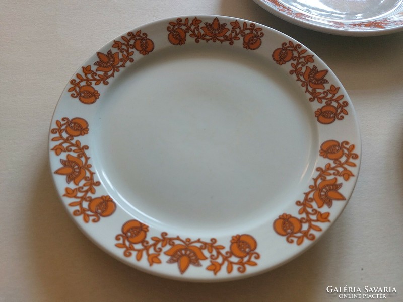 Régi Alföldi porcelán lapos tányér 3 db