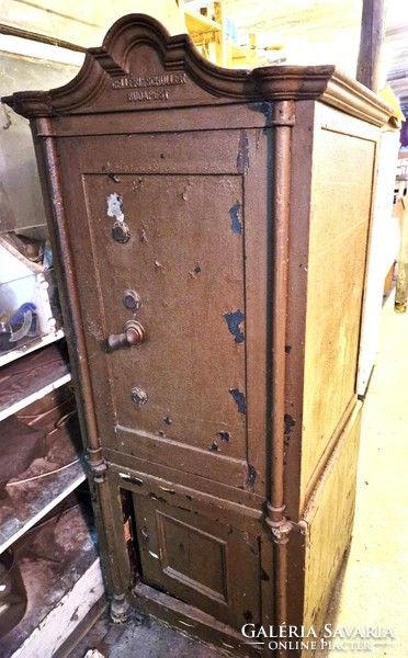 Antique safe (1912-1914.) Gelléri and schüller