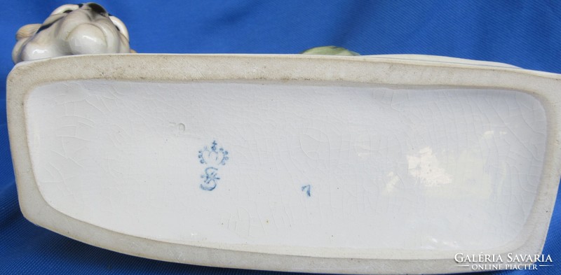Sitzendorf porcelán tigris, jelzett, 15 cm magas, talpazat 16x7 cm, enyhén hibás