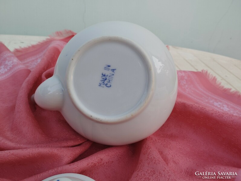 Kínai porcelán kiöntő