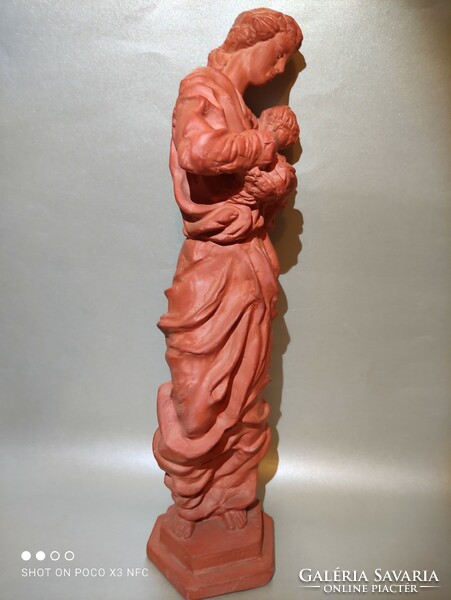 For Mother's Day! A 42 cm terracotta ceramic statue of a demanding Valian mother with her child, marked