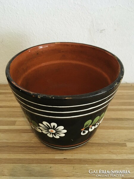 Decorated ceramic flower pot