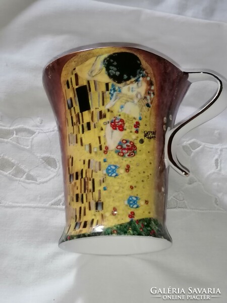 Gustav Klimt: the kiss porcelain mug