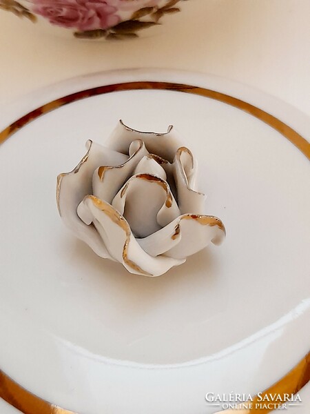 Aquincum porcelain bonbonier with rose holder