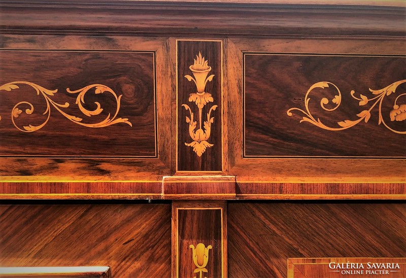 Inlaid bookcase / Maggiolini