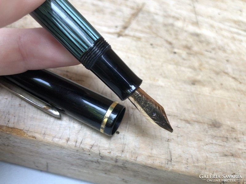 Pelikan 585 fountain pen with gold tip