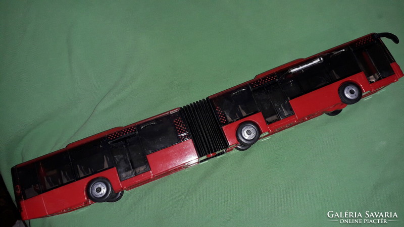 Nagyon szép REALTOY piros plasztik csuklós busz 45 cm a képek szerint