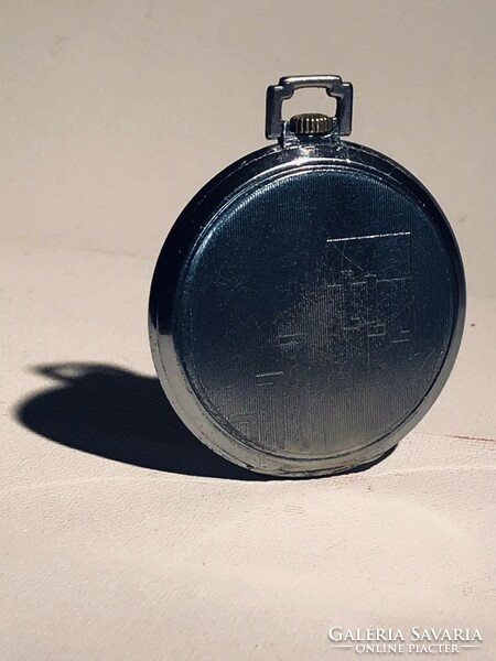 Bicolor doxa pocket watch in very nice and rare condition! It works exactly! Only kp! No exchange!