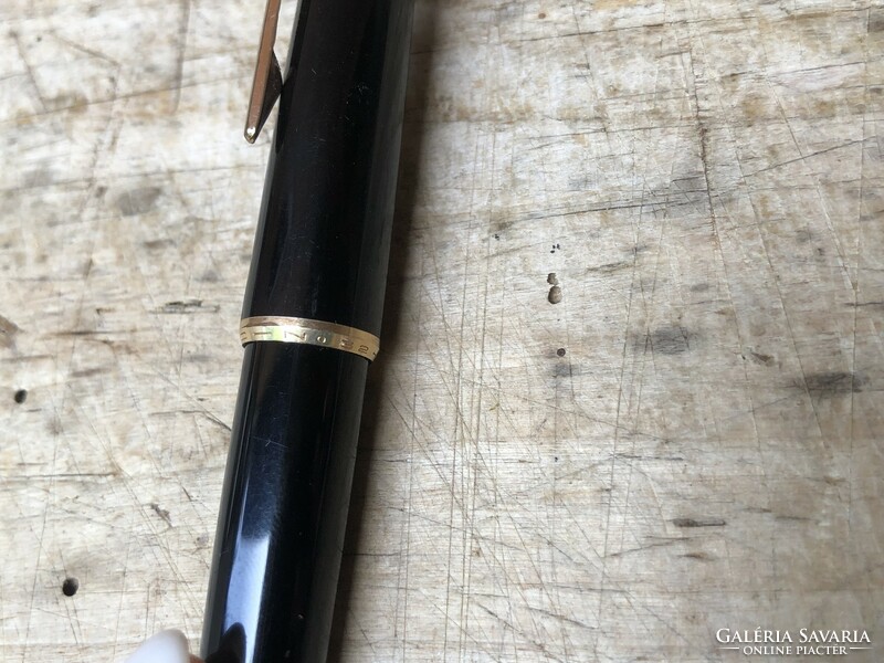 Montblanc no.32 585 Golden nib fountain pen i.