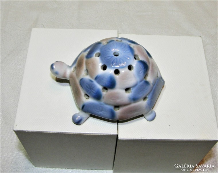 Teknős Aqua festésű Aquincumi porcelán