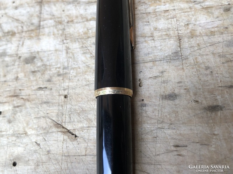 Montblanc no.32 585 Golden nib fountain pen i.