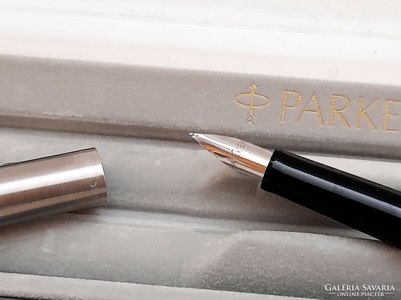 Parker fountain pen in box