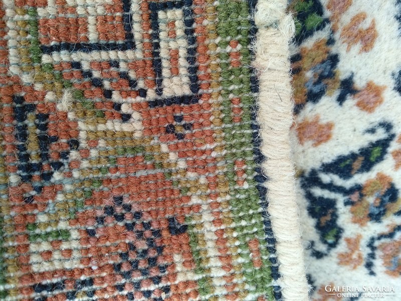 Carpet wool