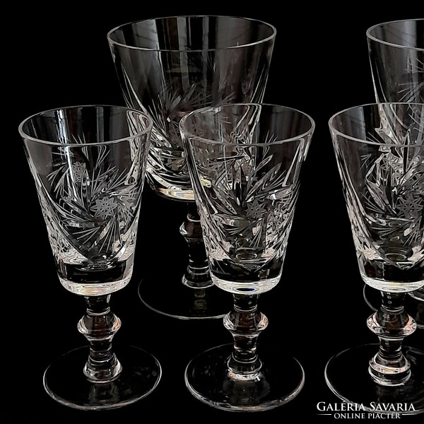 Crystal wine glasses 4 + 2 in one