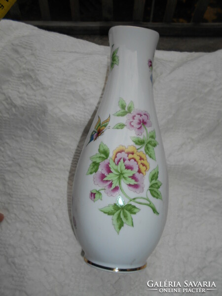 Hólloháza porcelain vase with a butterfly and hydrangea pattern. 25 cm high.