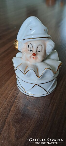 Porcelán bohóc