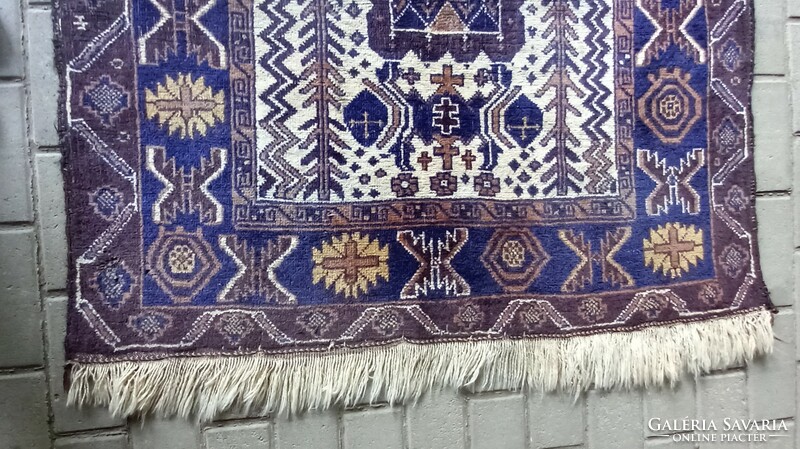 Iráni Perzsa kézi csomózású szőnyeg ALKUDHATÓ