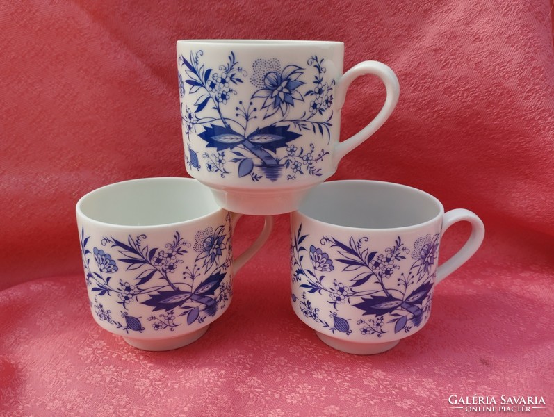 Beautiful onion-patterned porcelain coffee cups for replacement, 3 pcs.