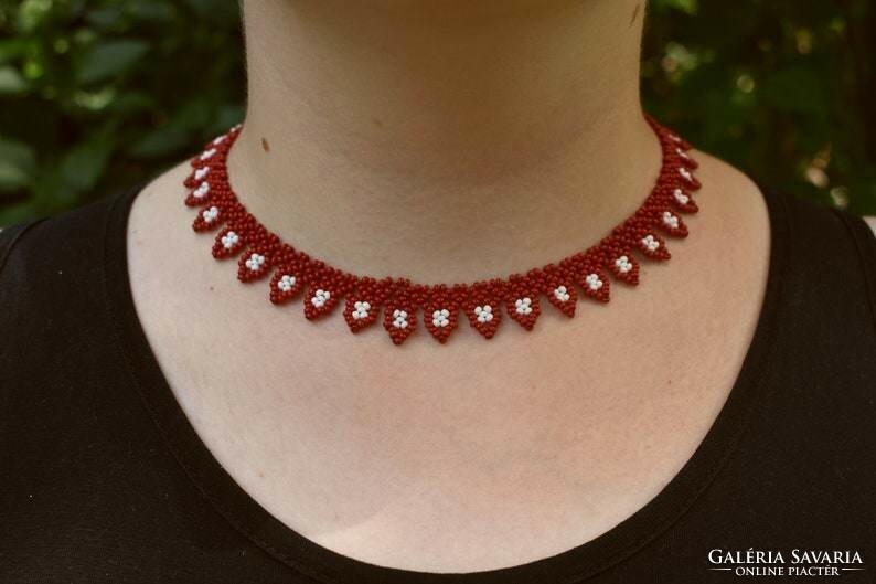 Burgundy and white pearl necklace and earring set with leaves