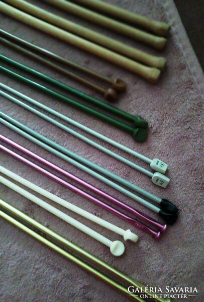 Handicraft supplies, knitting needles for sale