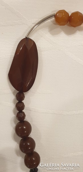 Brown long berry necklace