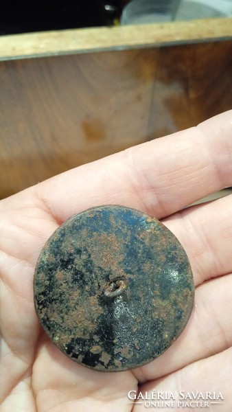 xvii. Century bronze brooch, coin, in good condition, 5 cm