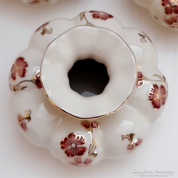 Zsolnay virágos gerezdes kis  váza 6,8 cm