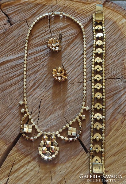 Old Czech garnet stone gold-plated jewelry set, necklace, bracelet, ear clip