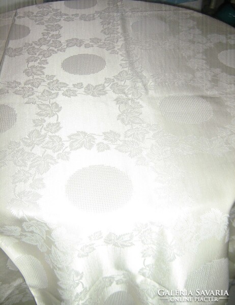 Beautiful cream yellow elegant damask tablecloth with leaves, new