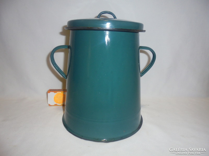 Retro, enameled green barrel, grease storage container