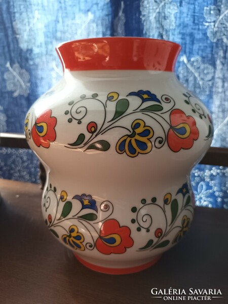 Zsolnay, kalocsai mintás porcelán váza