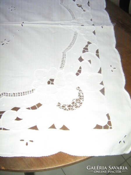 Beautiful white floral rosette madeira lace tablecloth