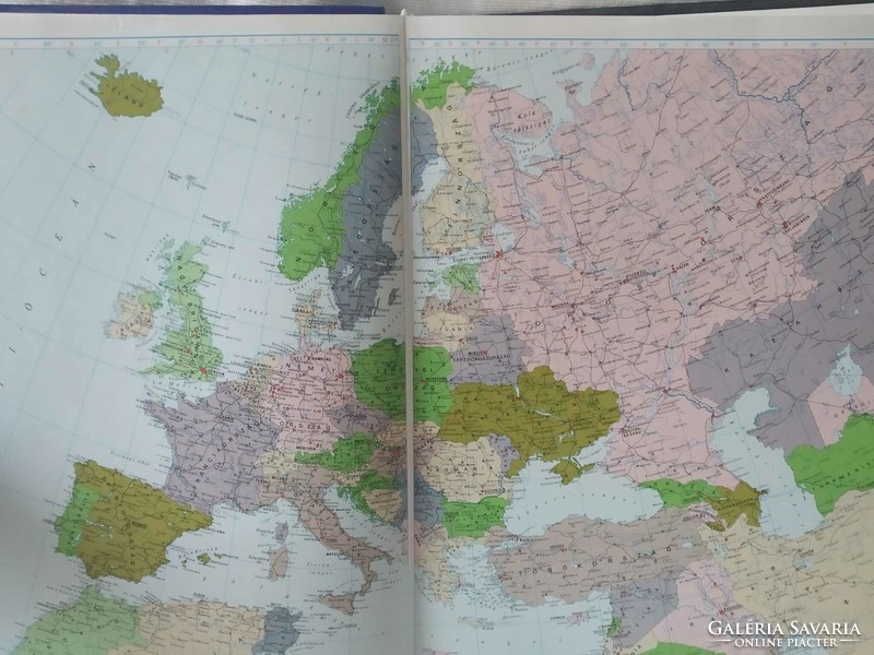 Cartographia world atlas 2001/2002 edition