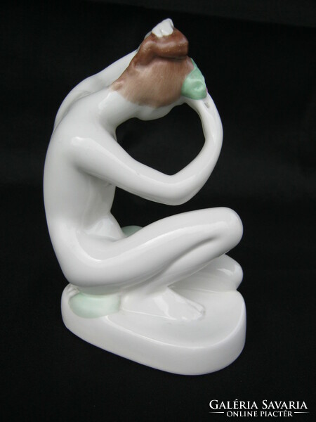 Aquincumi porcelán női akt